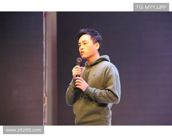 艾菲直播首秀：揭秘幕后花絮与精彩互动瞬间